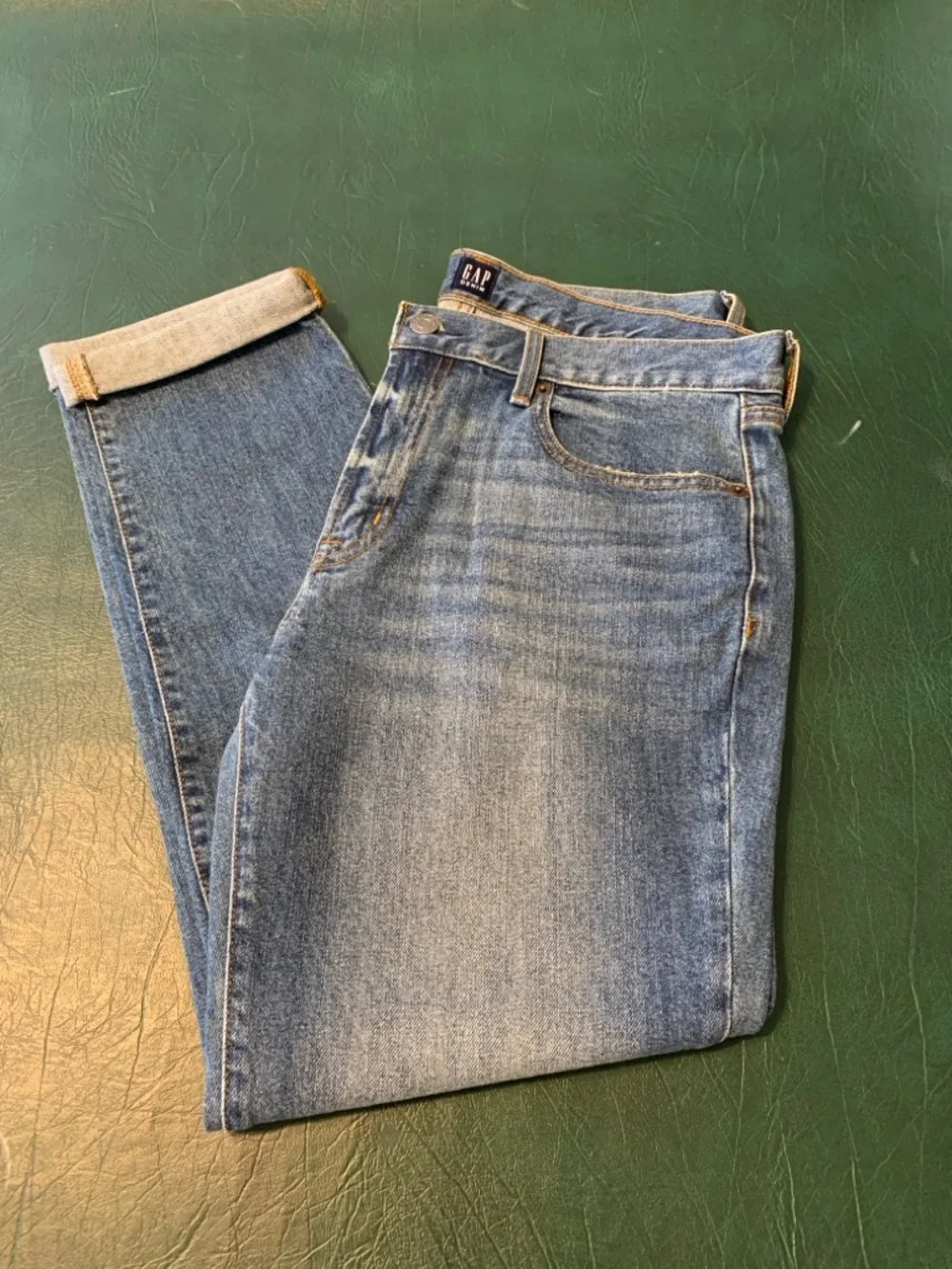 Gap womens girlfriend jeans size 28 - Picture 3 of 8